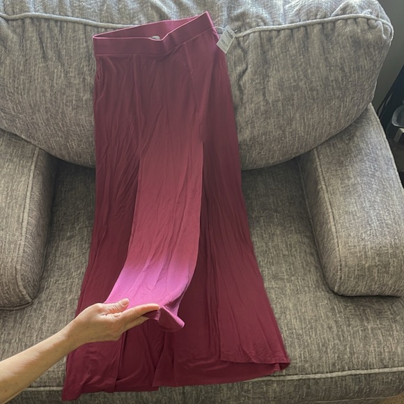 Charlotte Russe style 3B1464 – dry rose size small maxi skirt - Picture 2 of 4